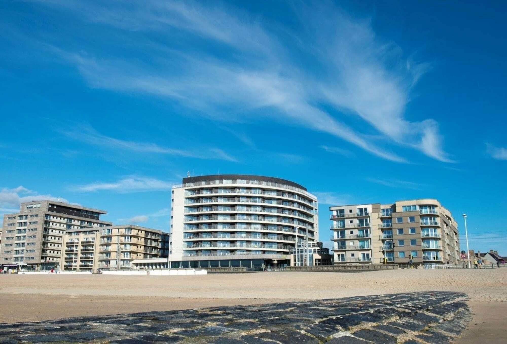 Vayamundo Oostende Hotel Buitenkant foto